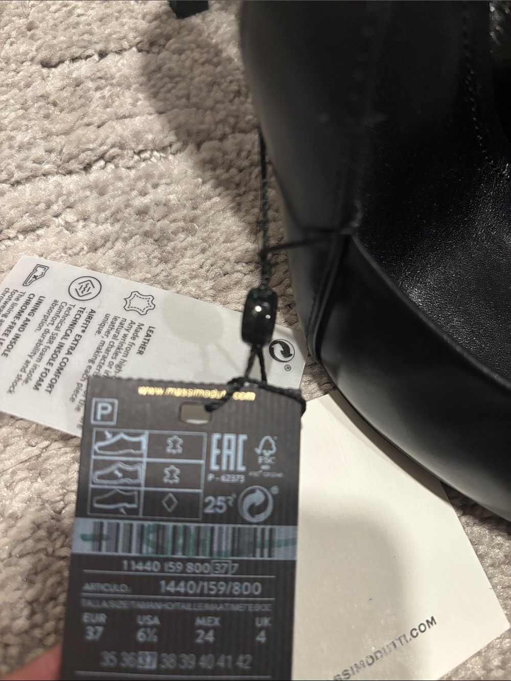 Massimo Dutti Black Leather Slingback Pumps with Silver Pointed Toe size 6.5 - Picture 2 of 5